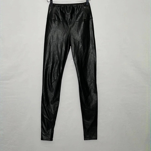 Aritzia Wilfred Free Faux Leather Vegan Leggings in Black - Size Small - Picture 1 of 7